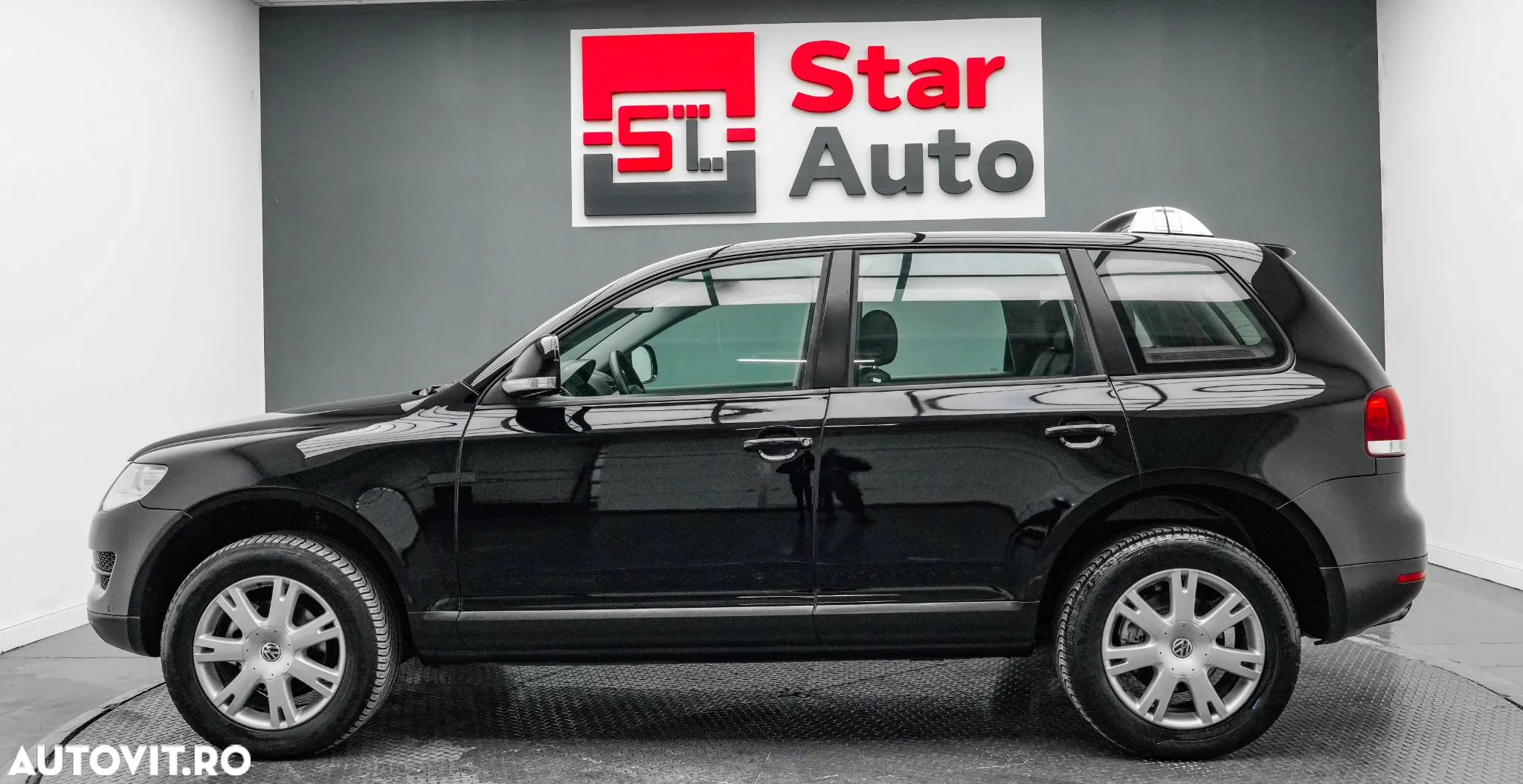 Volkswagen Touareg 2.5 TDI R5 Aut. - 10
