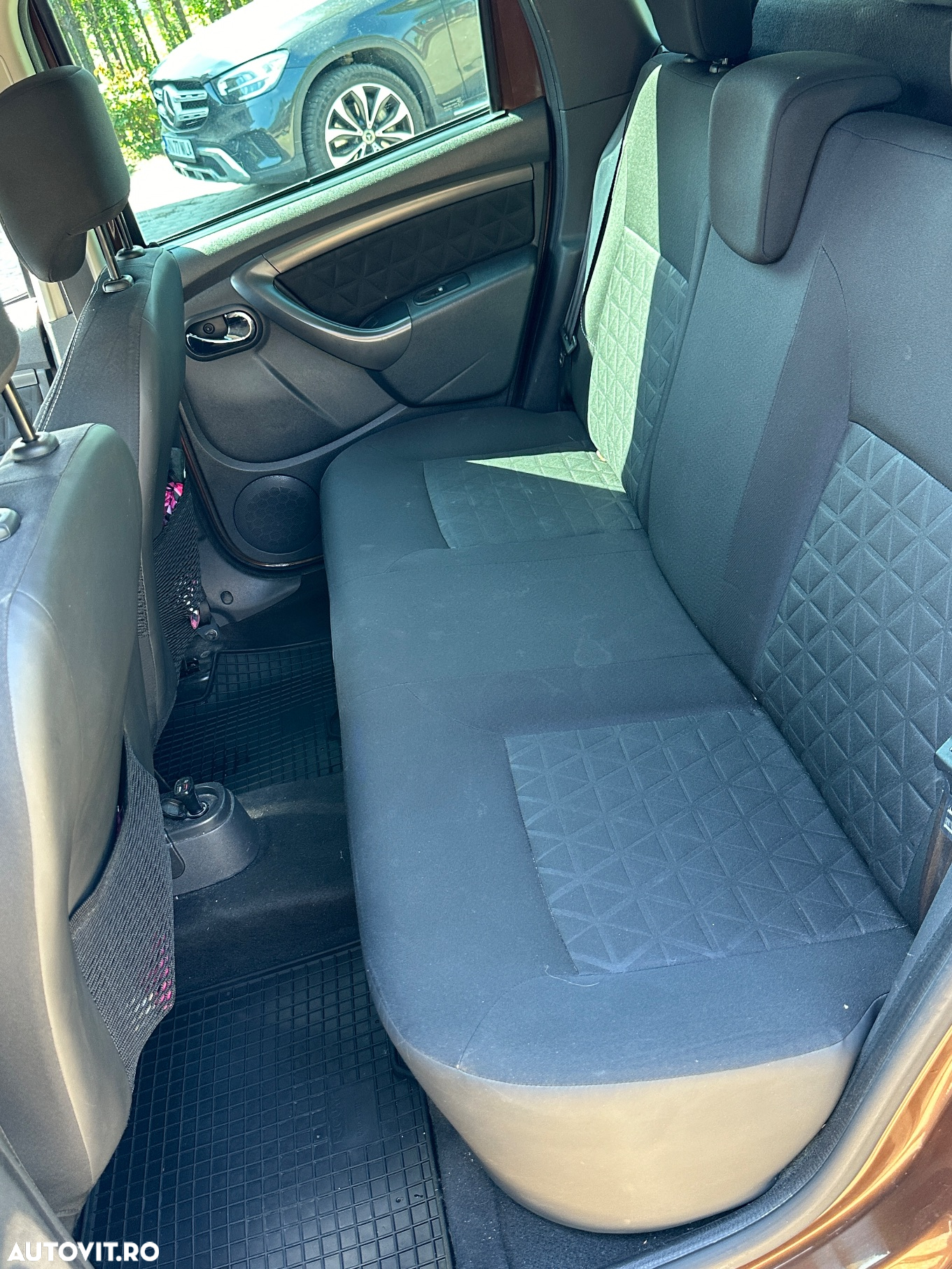 Dacia Duster 1.6 4x4 Acces - 8