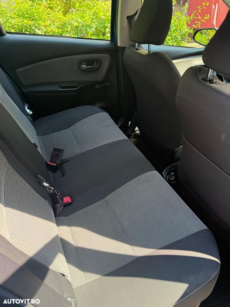 Toyota Yaris - 7