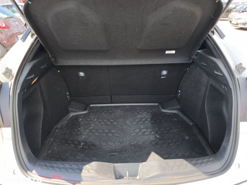 Toyota C-HR 1.8 Hybrid GPF GR Sport - 12