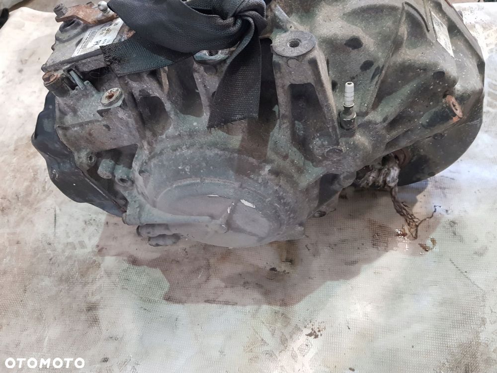 skrzynia biegów automatyczna opel zafira b 1.9 cdti 55350675a af40 - 6