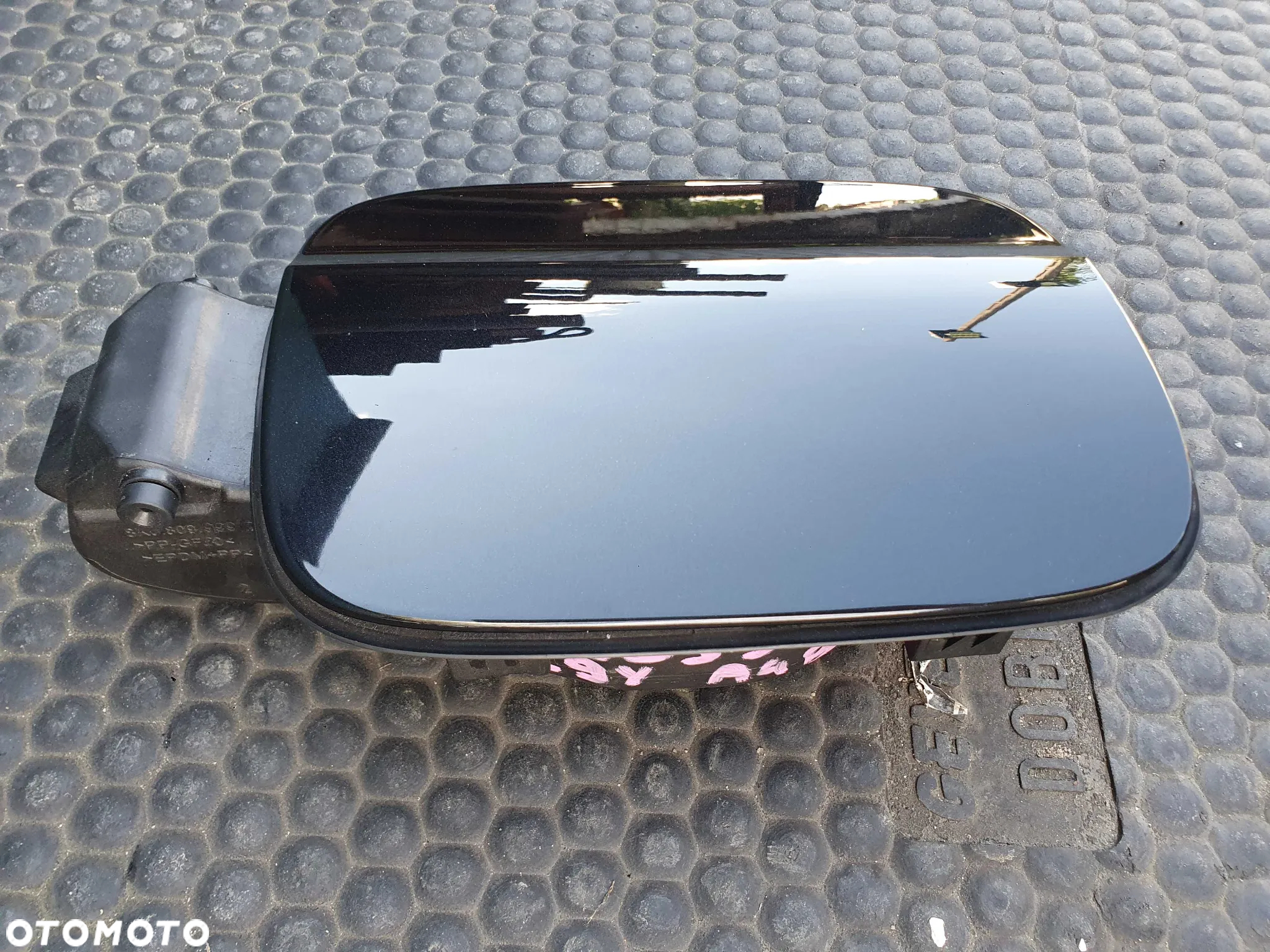 Klapka 8K0809999D Wlewu Paliwa Wlew LZ9Y LY9B Czarna Audi A4 B8 Sedan Kombi - 10