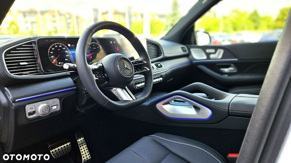 Mercedes-Benz GLS - 14