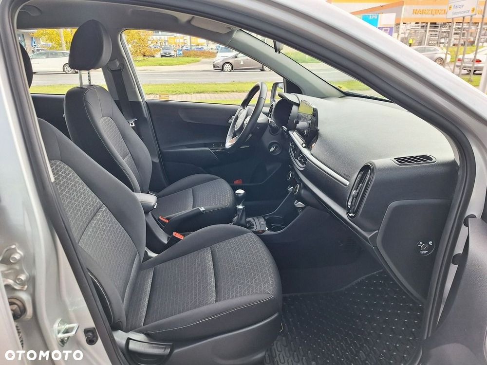 Kia Picanto 1.2 L - 24