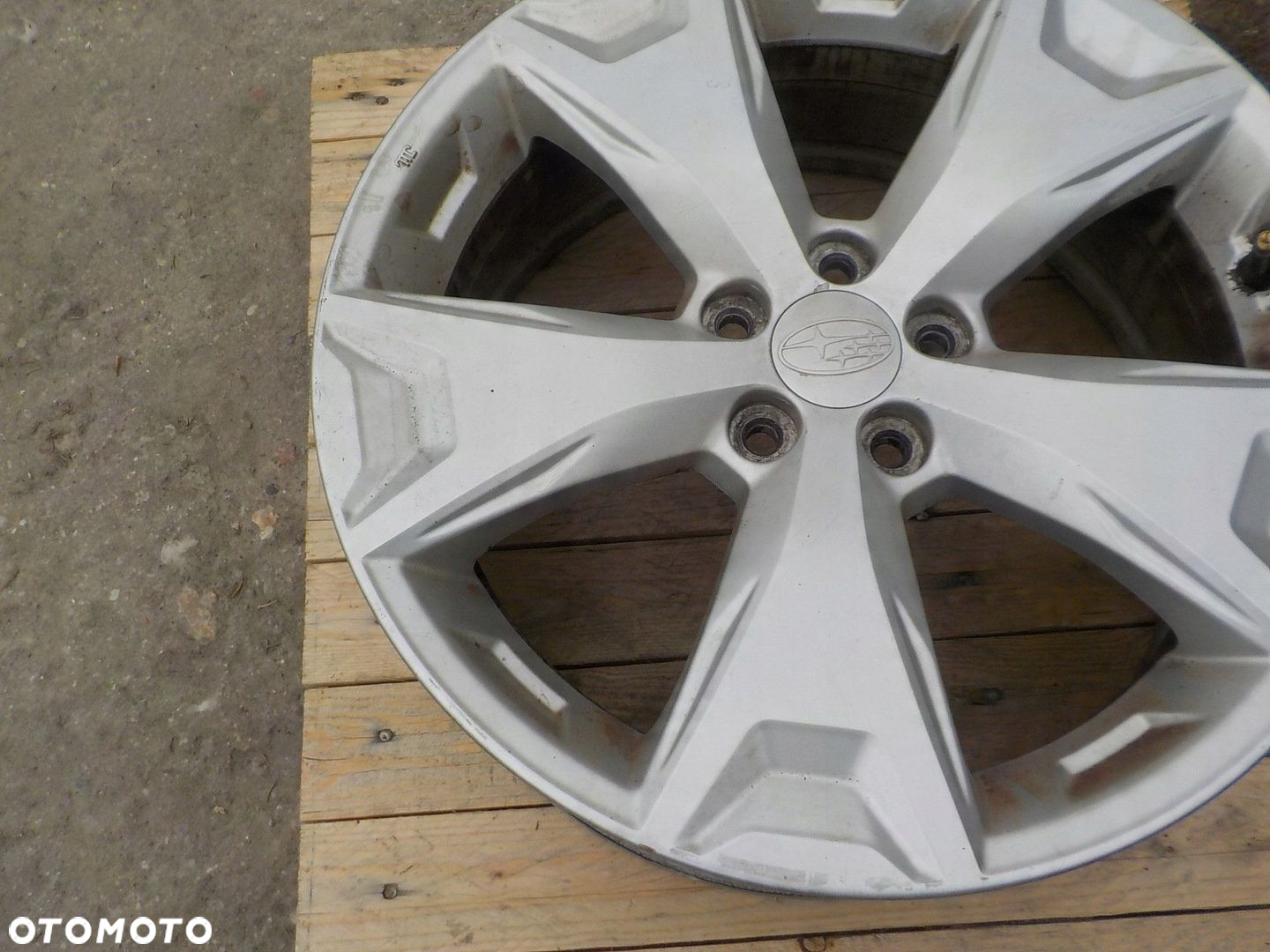 SUBARU FORESTER IV SJ FELGA ALUMINIOWA R17 5x100 ET48 - 6
