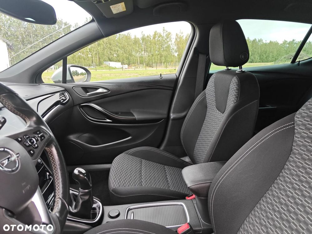 Opel Astra 1.4 T Dynamic - 31