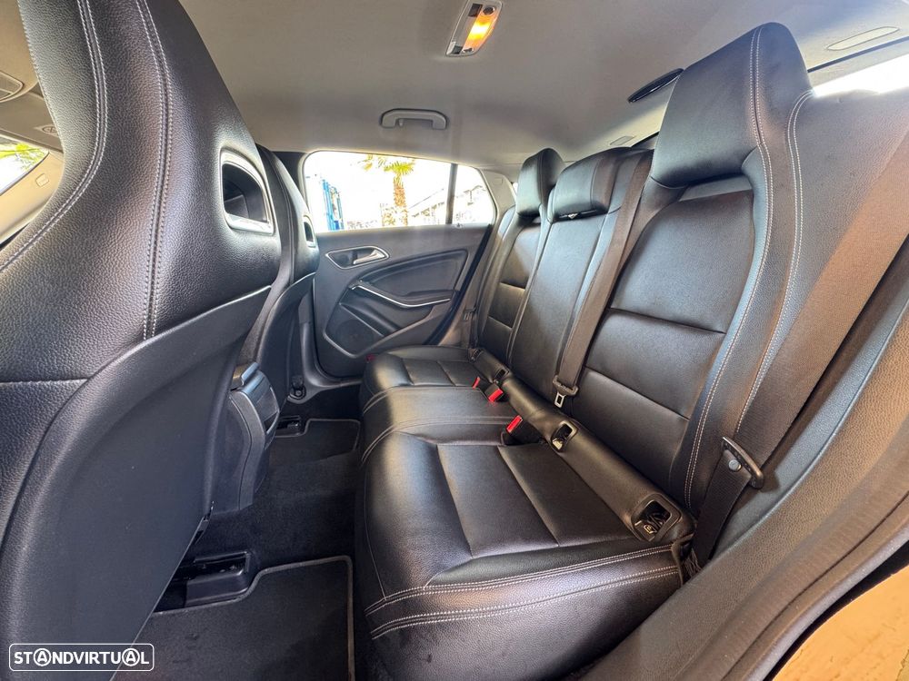 Mercedes-Benz CLA 180 - 24