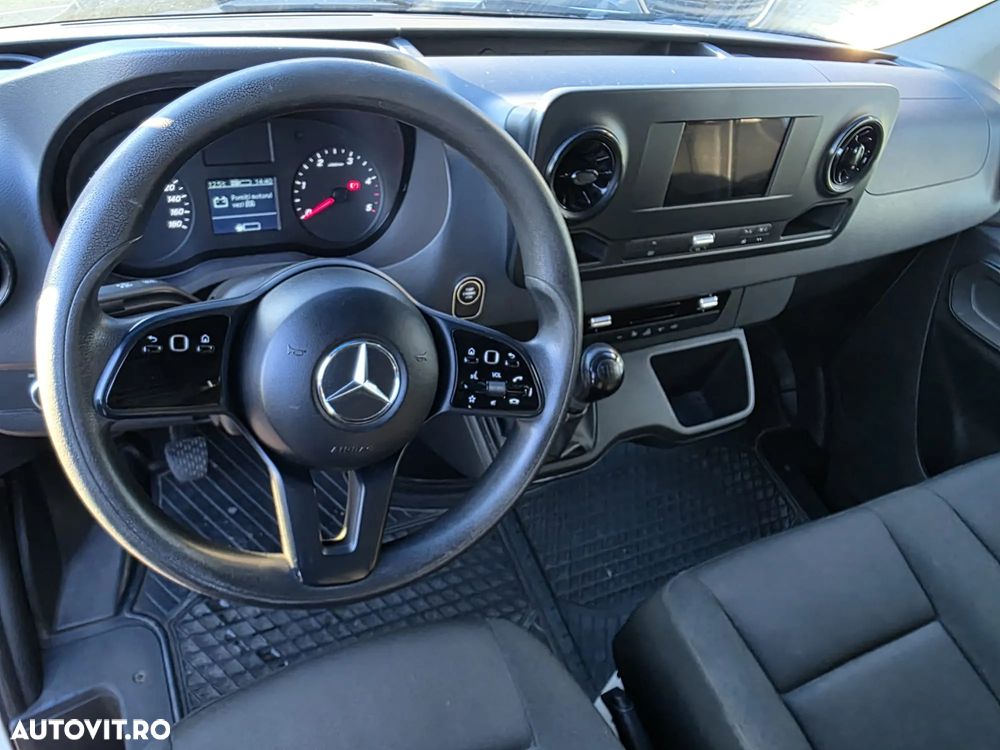 Mercedes-Benz SPRINTER - 22