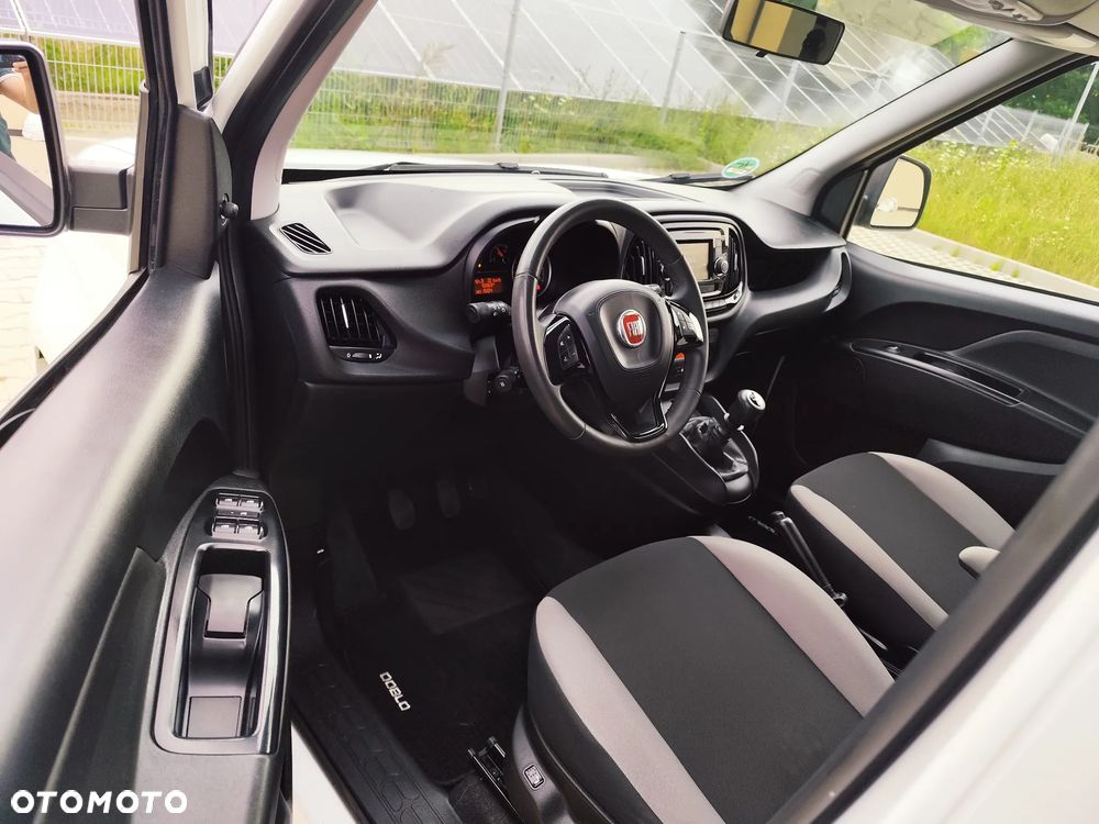 Fiat Doblo 1.4 T-Jet 16V Emotion - 13