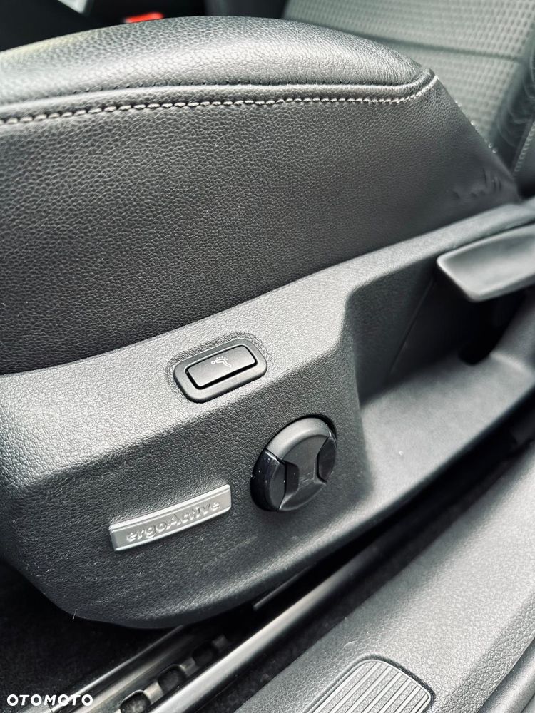 Volkswagen Golf 2.0 TDI 4Motion (BlueMotion Technology) Highline - 11