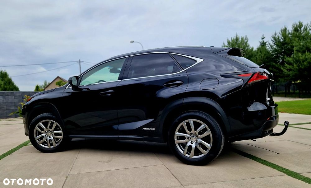 Lexus NX - 9