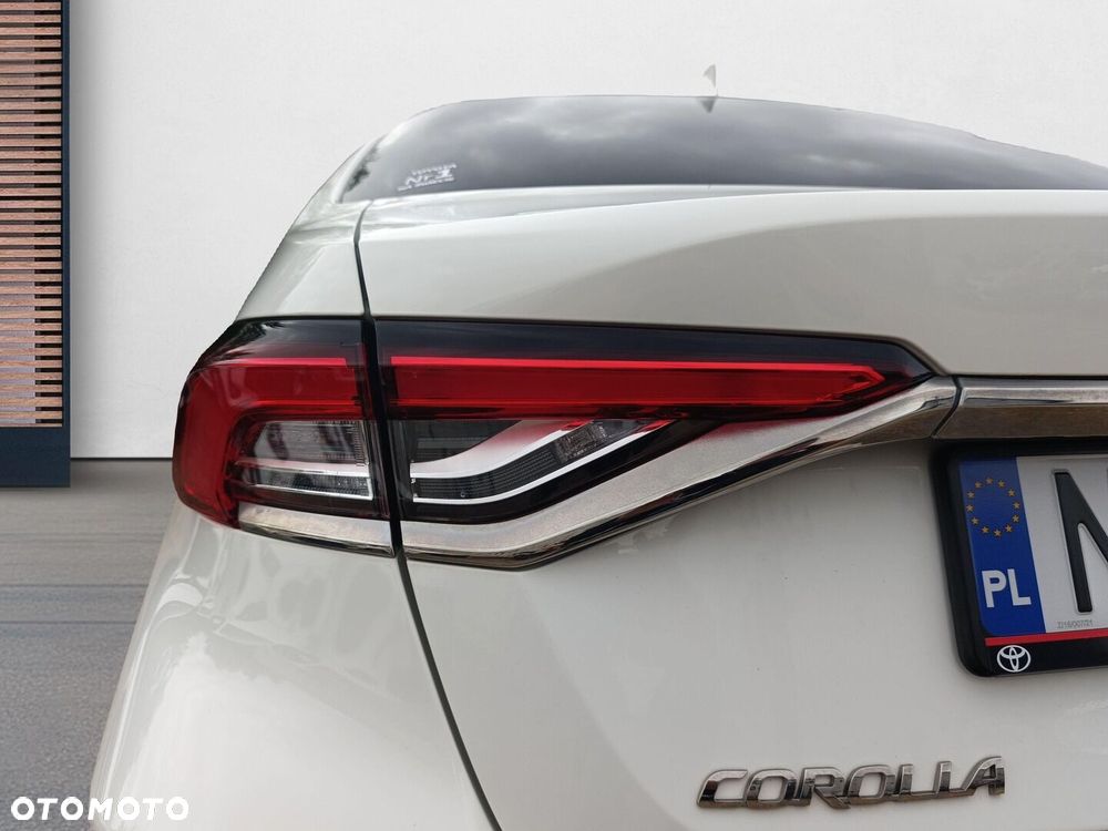 Toyota Corolla 1.8 Hybrid Style - 24