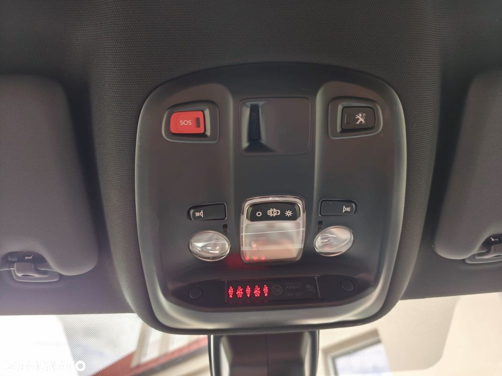 Peugeot 308 1.6 BlueHDi Allure S&S EAT6 - 16