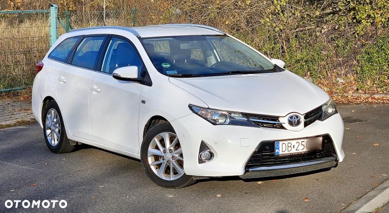 Toyota Auris 2.0 D-4D Comfort - 3