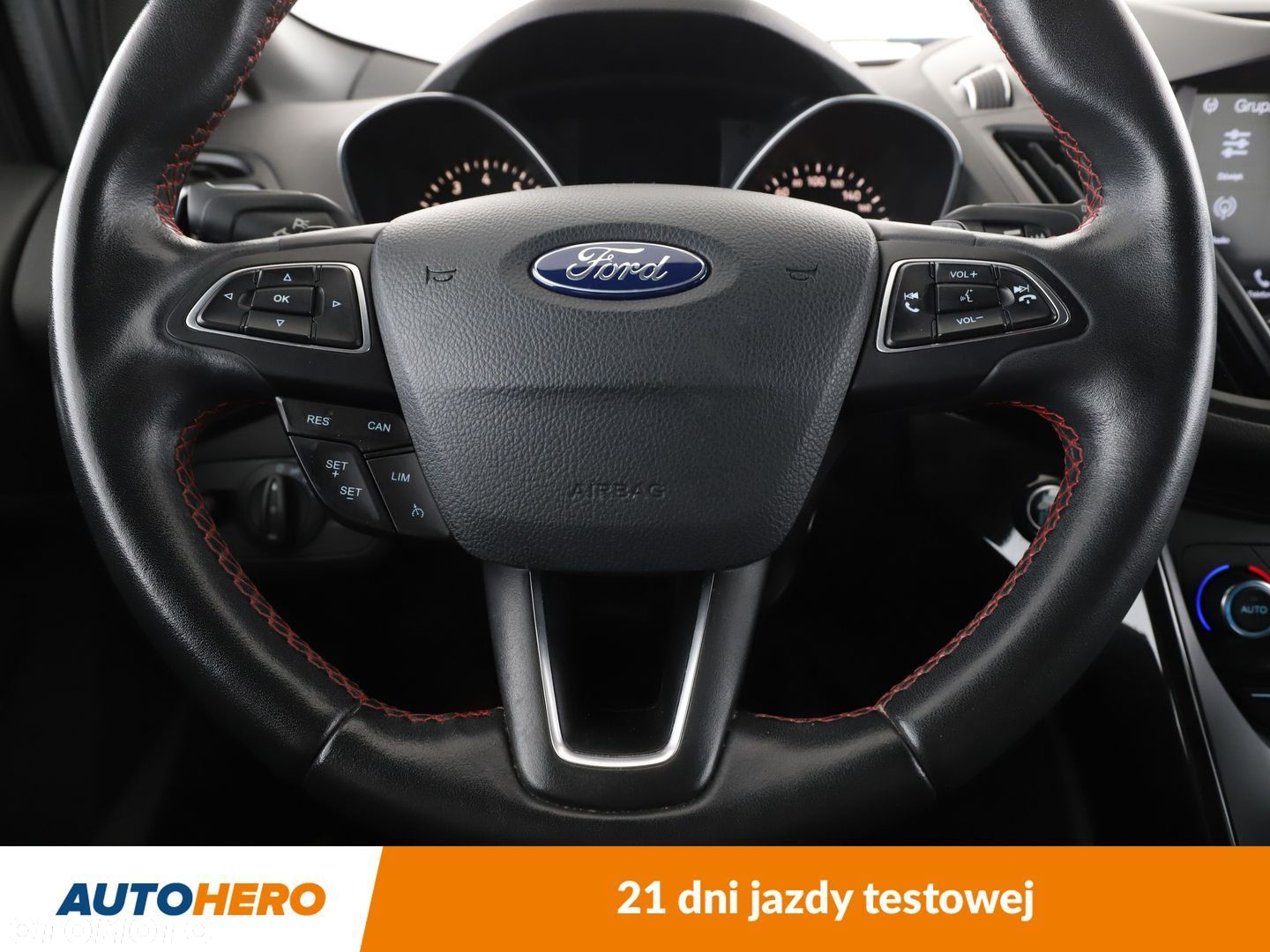 Ford Kuga - 18