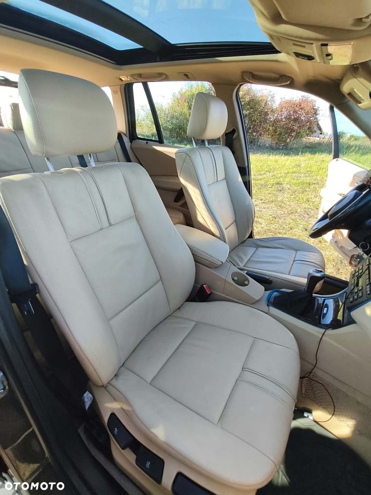 BMW X3 2.0d - 12