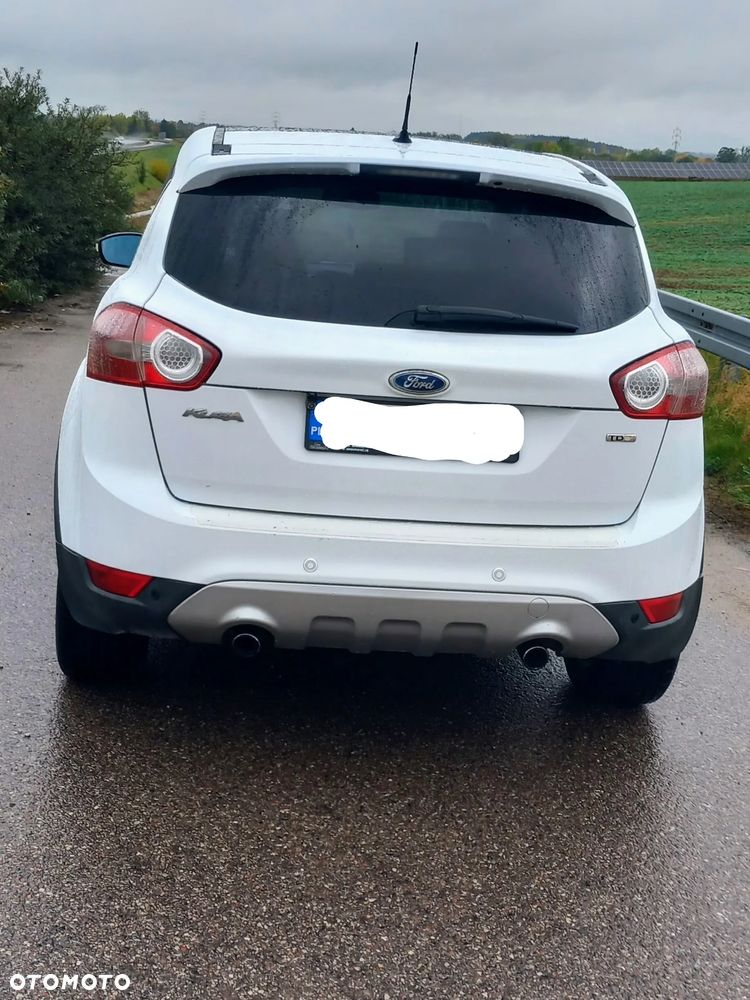Ford Kuga - 2