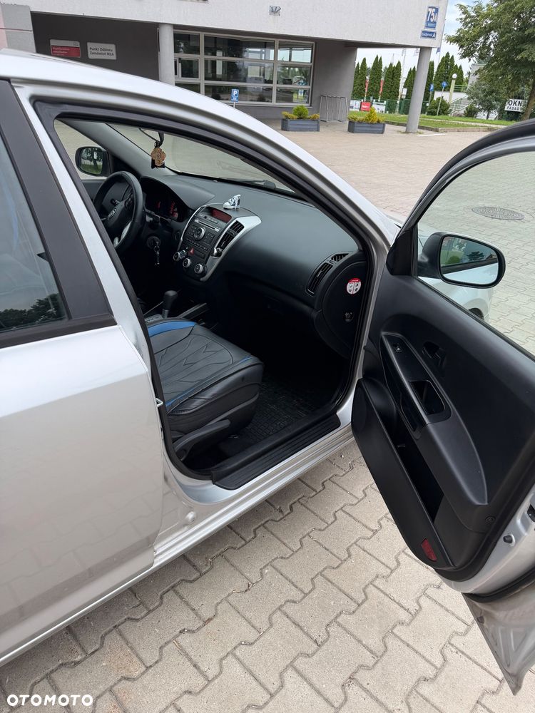 Kia Ceed 1.6 Comfort + - 8
