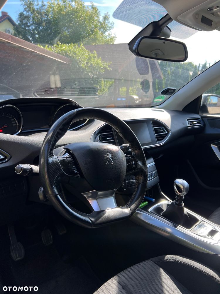 Peugeot 308 - 6
