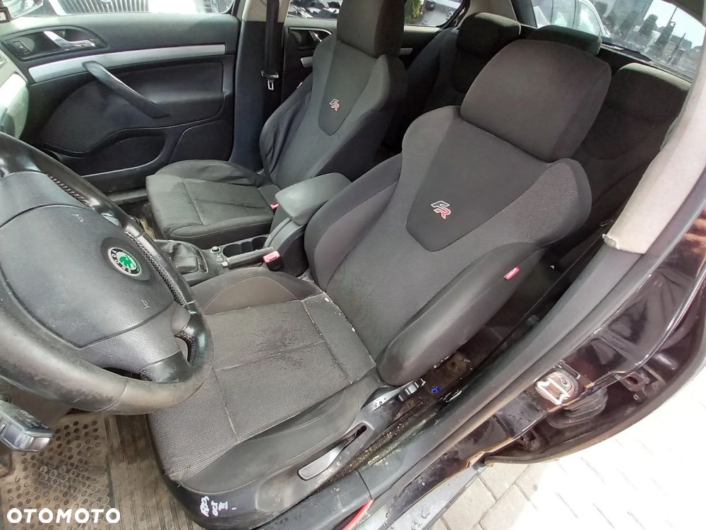 SKODA OCTAVIA II SEAT LEON II FOTELE KANAPA KOMPLET FR KUBŁY SPORTY - 1