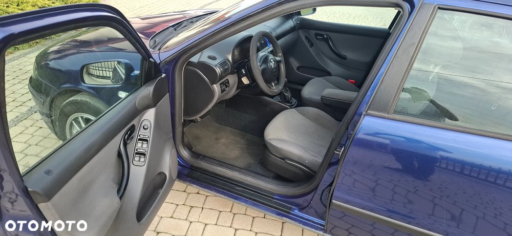 Seat Leon 1.9 TDI Signo - 6