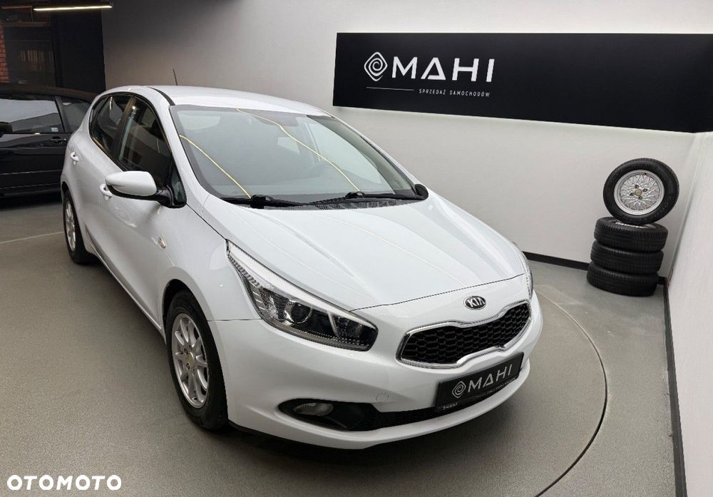 Kia Ceed 1.4 CVVT Attract - 2