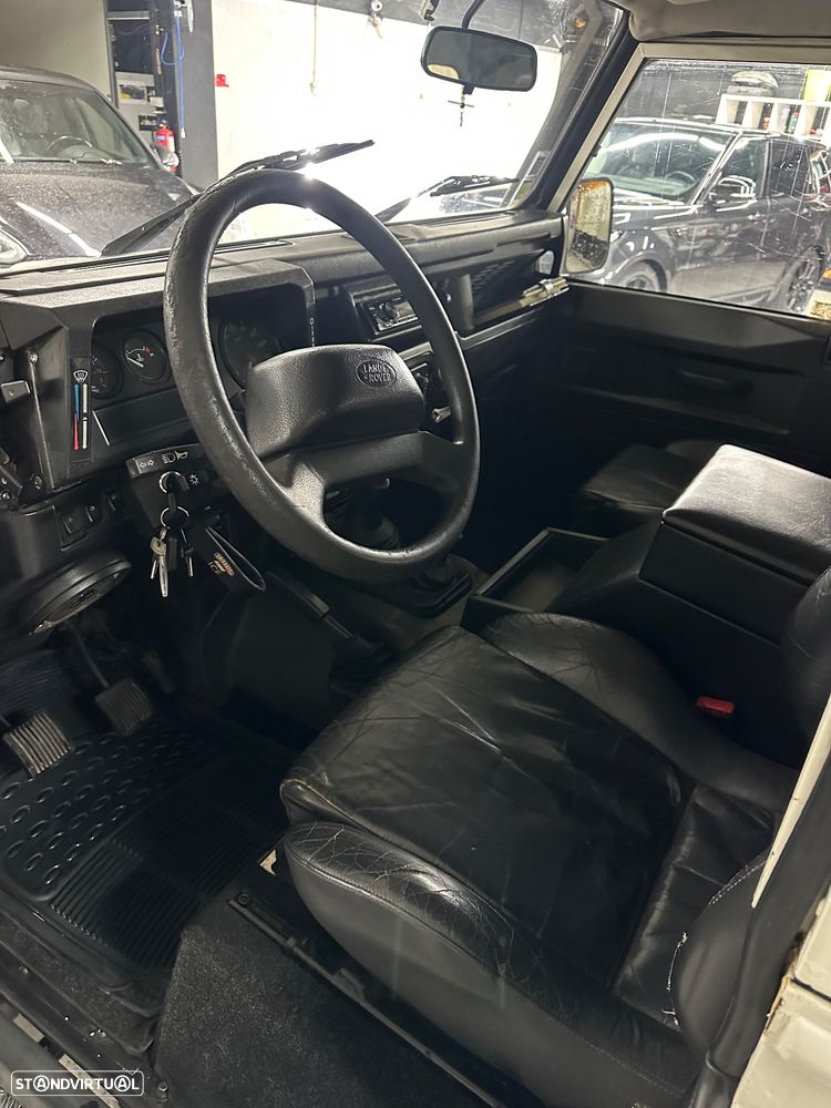 Land Rover Defender 90 2.5 TD5 Metal Top - 9