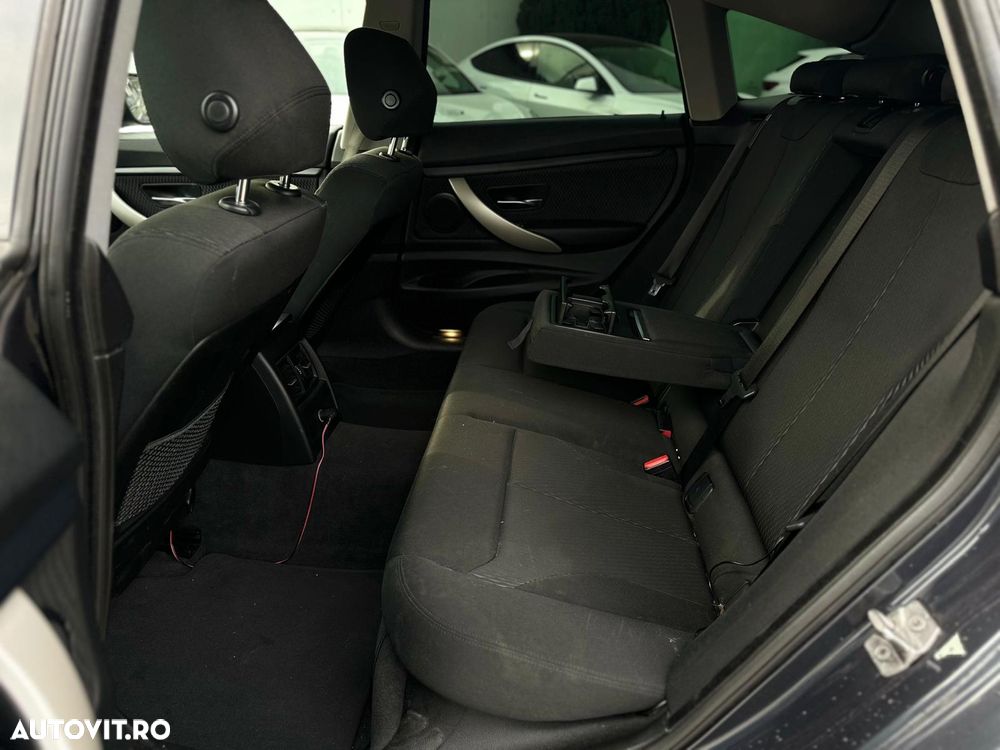 BMW Seria 3 325d Aut. Advantage - 39