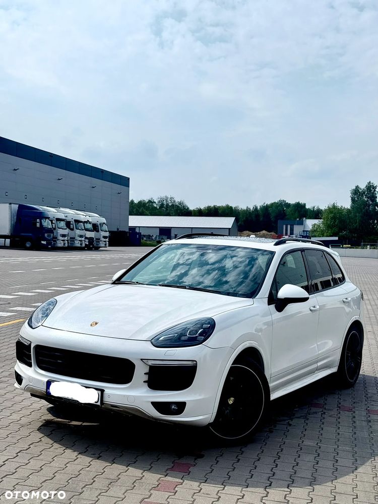 Porsche Cayenne S Diesel Platinum Edition - 2