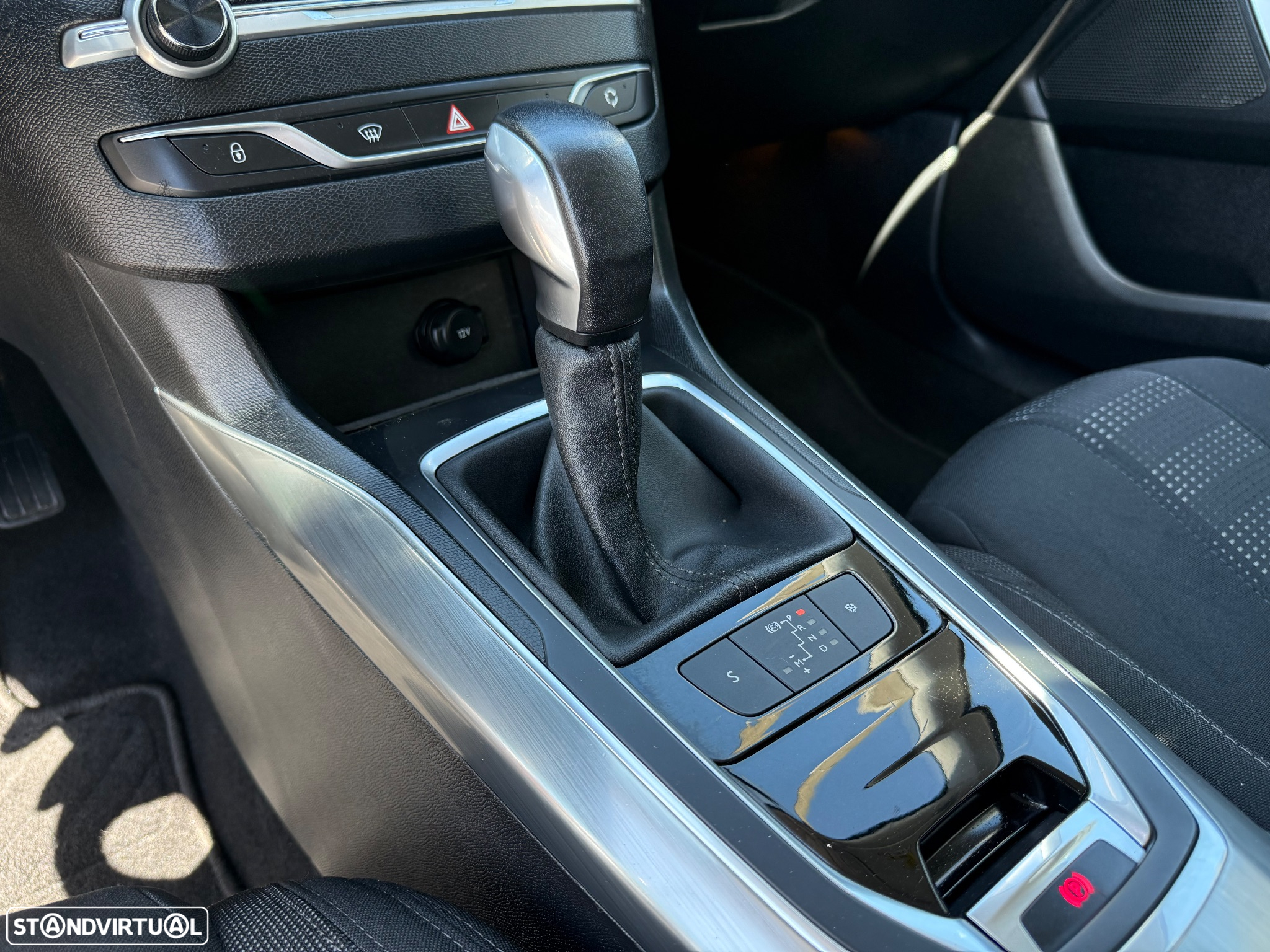 Peugeot 308 SW 1.6 BlueHDi Allure J17 EAT6 - 24