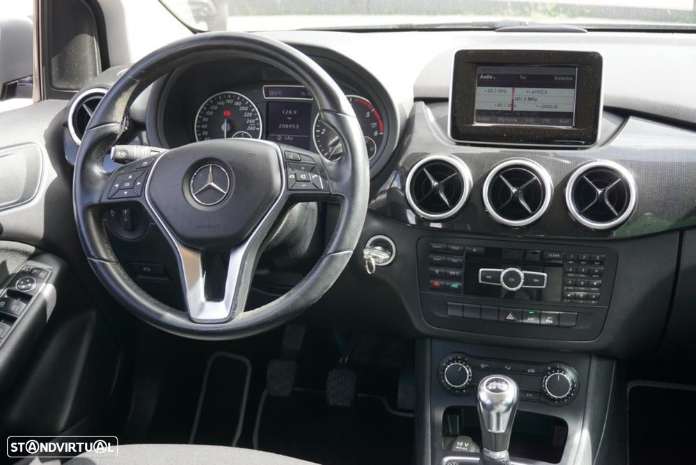 Mercedes-Benz B 180 CDI BlueEFFICIENCY - 31