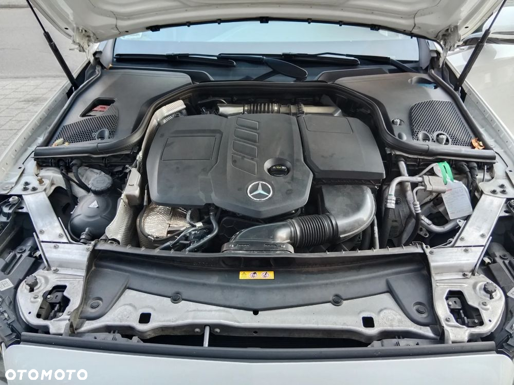 Mercedes-Benz Klasa E 220 d T 9G-TRONIC Avantgarde - 8