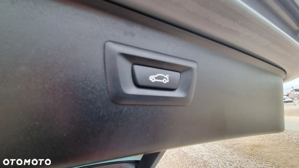 BMW Seria 5 M550d xDrive Touring Sport-Aut - 23
