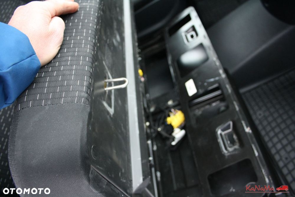 Mercedes-Benz VITO - 23