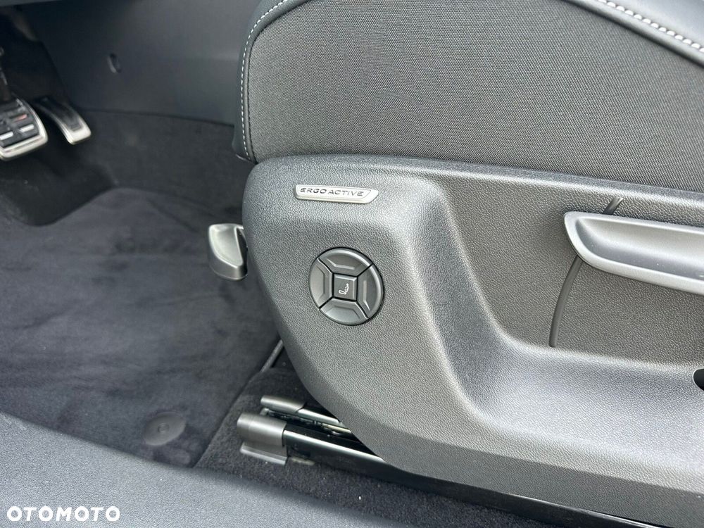 Volkswagen Tiguan - 13