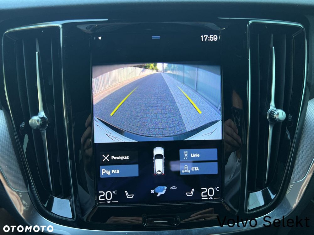 Volvo V60 B5 B AWD R-Design - 18