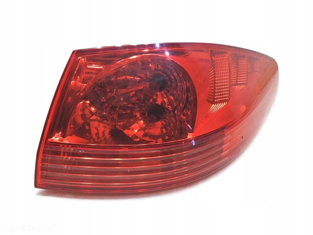LAMPA PRAWA TYLNA TYŁ PEUGEOT 607 LIFT - 1
