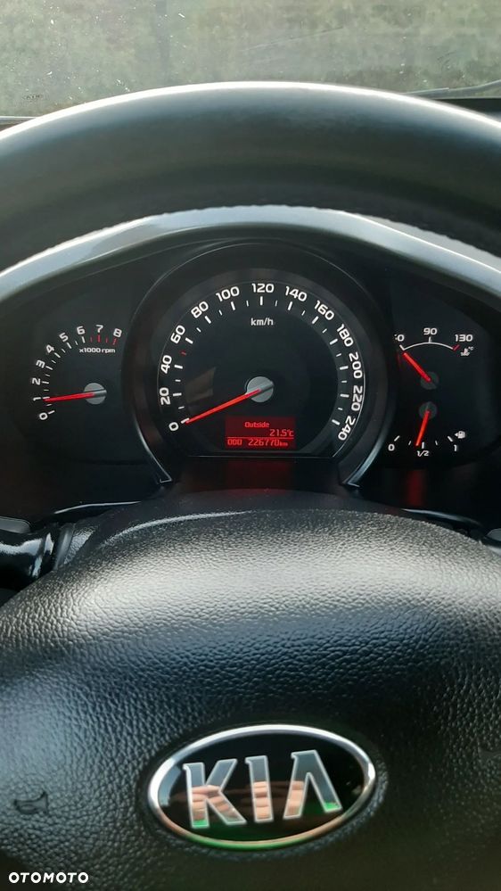 Kia Sportage - 2