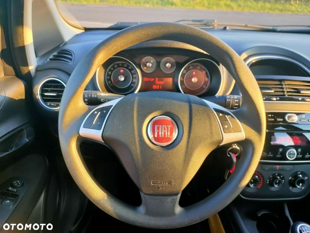 Fiat Punto 2012 - 24