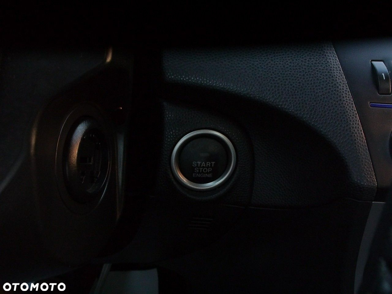 Mazda 3 2.0 Exclusive + - 33