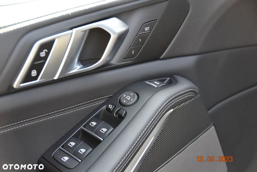 BMW X5 xDrive30d mHEV - 13