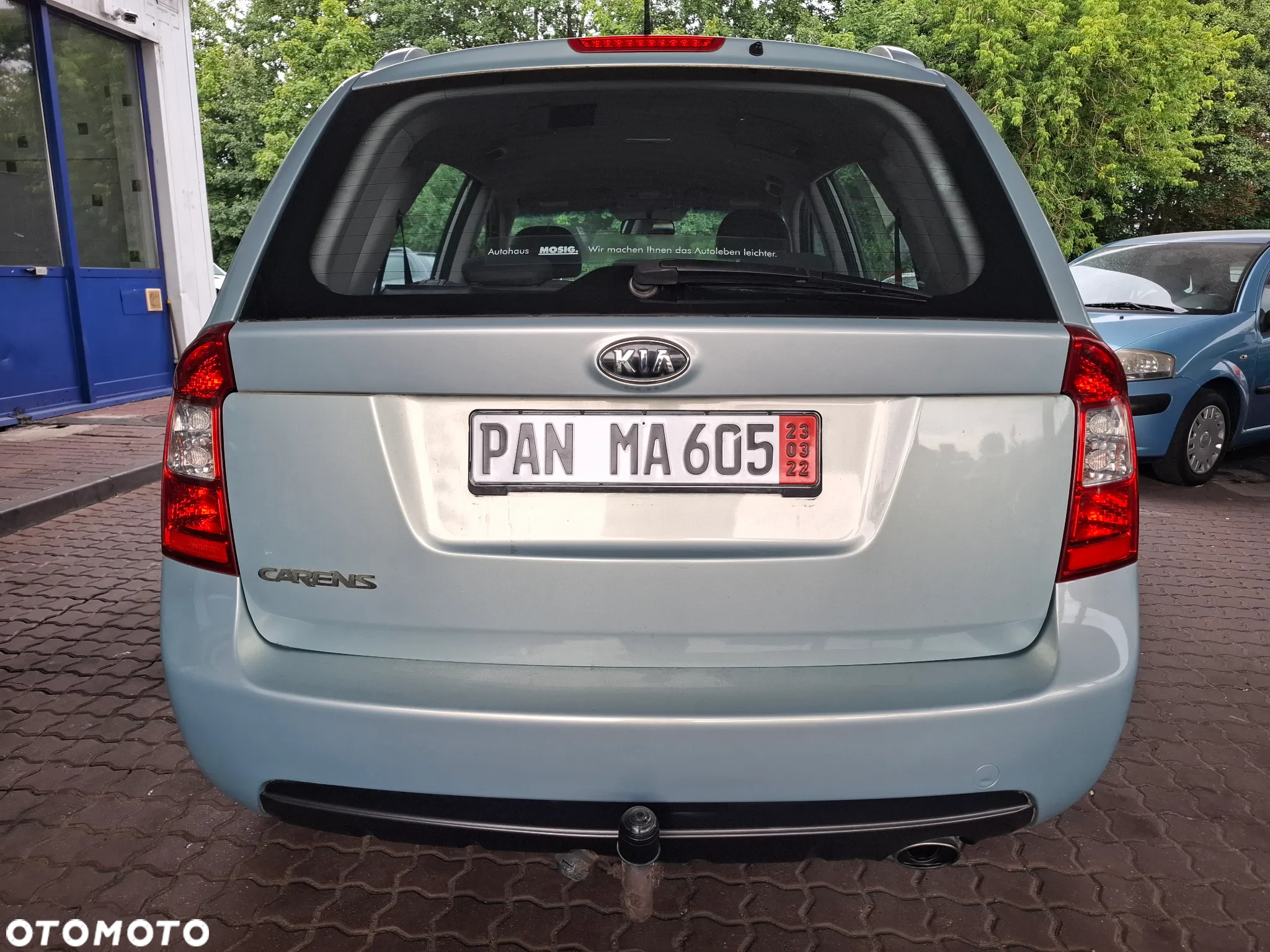 Kia Carens 2.0 EX - 12