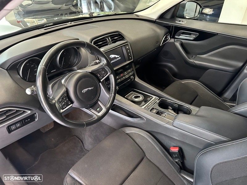 Jaguar F-Pace 20d AWD Aut. R-Sport - 6