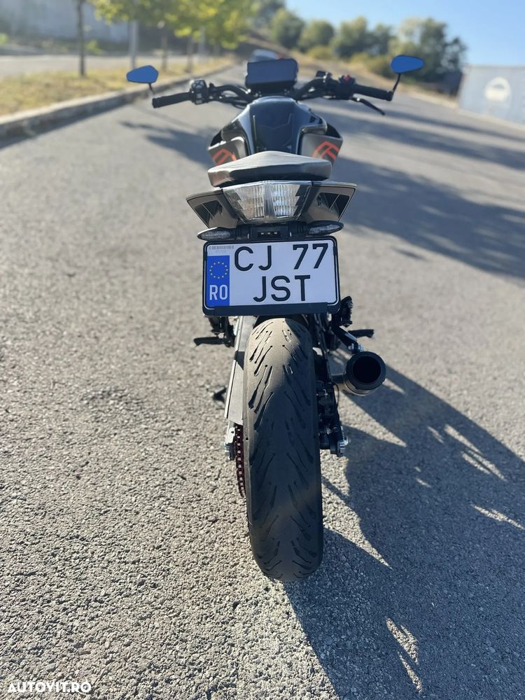 KTM 125 Duke - 4