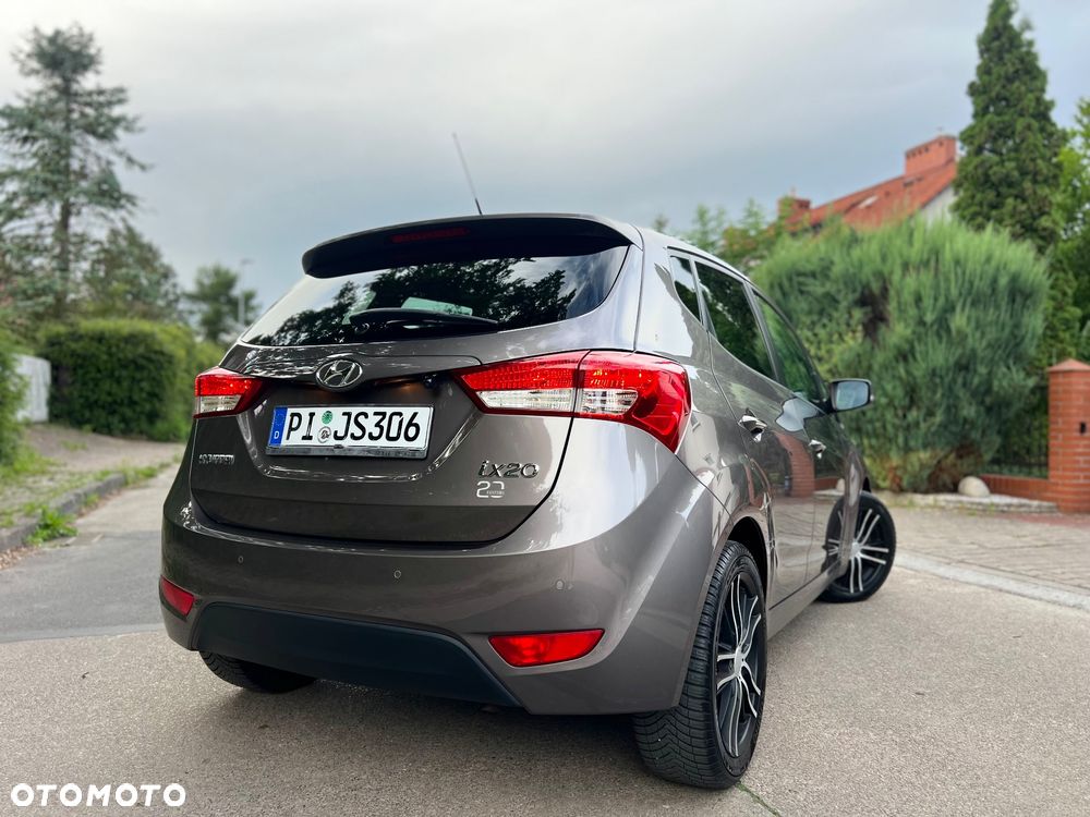 Hyundai ix20 1.4 blue YES Gold - 3