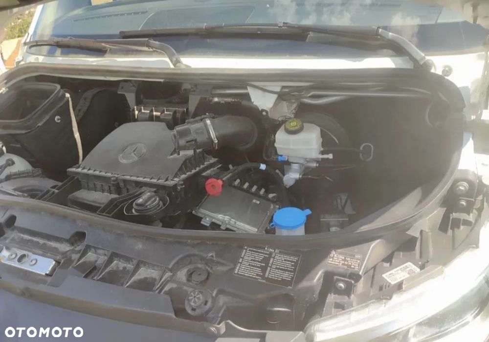 Mercedes-Benz Sprinter - 4
