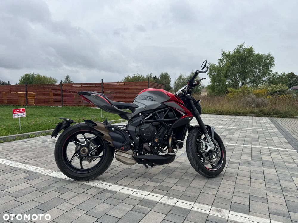 MV AGUSTA Brutale - 6