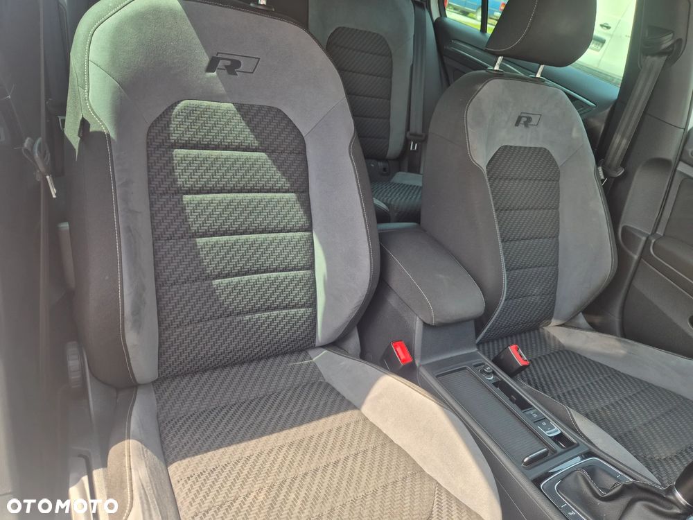 Volkswagen Golf - 18