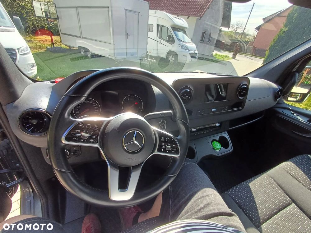 Mercedes-Benz Sprinter - 7