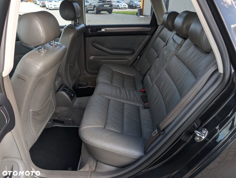 Audi A6 Avant 2.4 Quattro Tiptr - 35